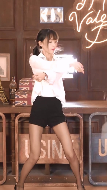 B站宅舞改编PMV【兔总裁】战歌起