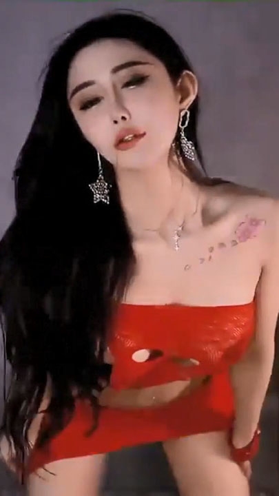 虎牙桃一！全新5000元大尺度定制