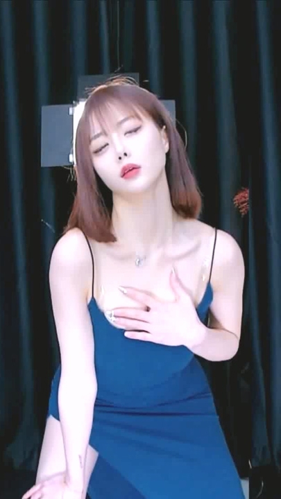 主播名字叫[这次是双胞胎]