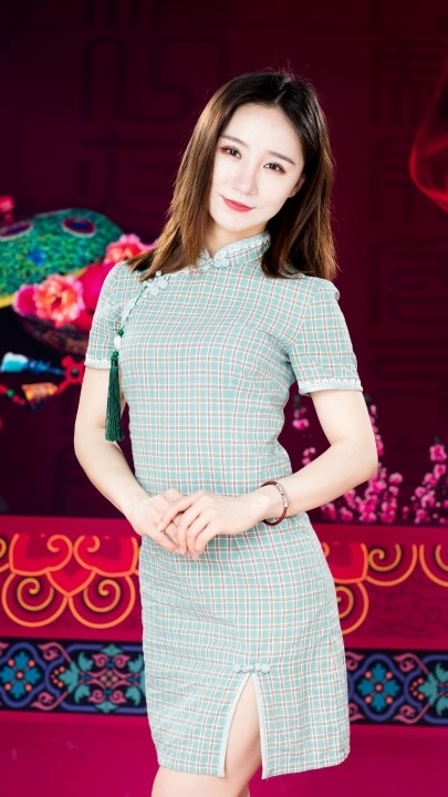 黄X 【小婕】大尺度写真 390P 828MB