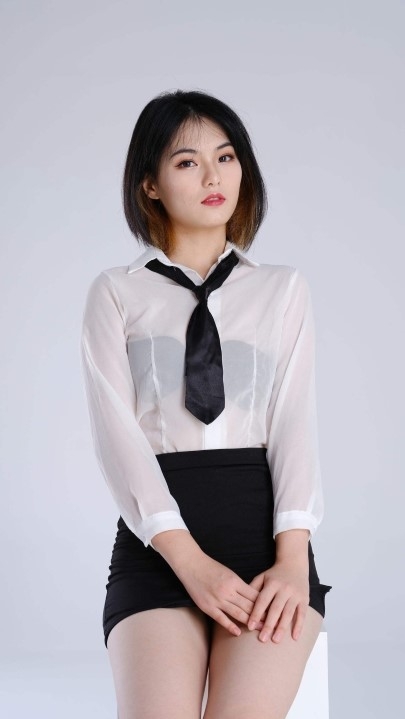 国模【小玉】大尺度写真三套合集 1886P 698MB