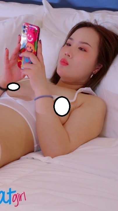 Model Me【模密】小蜜 多视角床上瑜伽 2K超清 9V 55分钟 3.06G