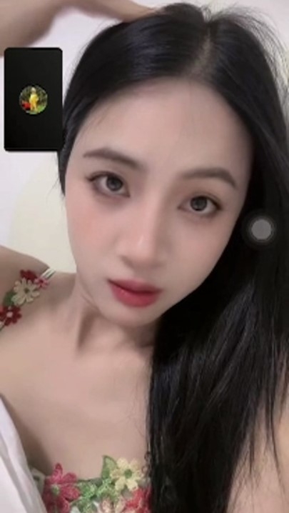 抖音高颜值反差女主播【唐瑶瑶】私下与榜一大哥1v1全裸展示 1V 35分钟 1.97G