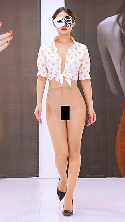 日月俱乐部 小圈子内部 雯雯衬衫丝袜秀 2V