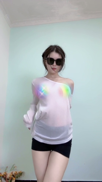 裸舞姬 大胖 12月新番裸舞 专业舞姿优美反差35V 33分10 2.3G