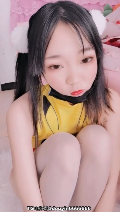 推特 抖音风福利姬【可爱多是冰棍阿】果舞紫薇合集一 110V 2小时37分钟 2.43G