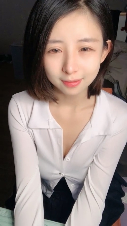 超高反差【小舒老师】直播 5V 5小时17分钟 3.52G