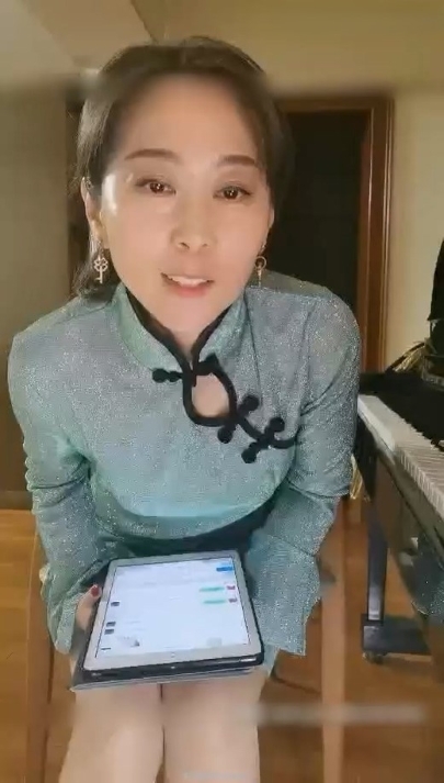 韵味钢琴私教老师下海直播 1V 1小时20分钟 788M