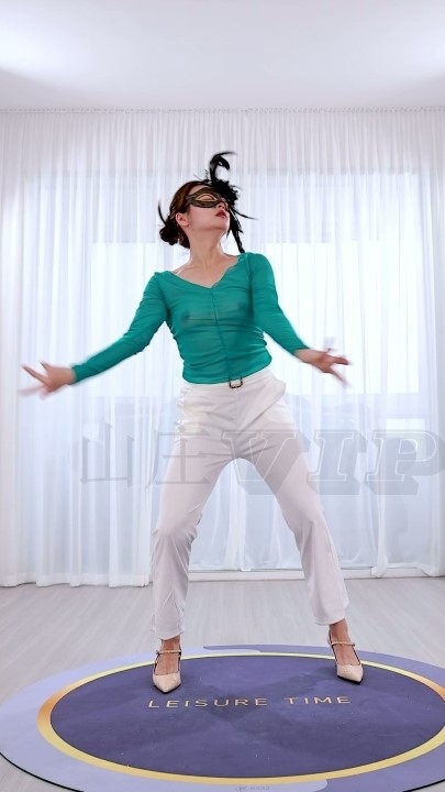 山庄VIP【小谢】现代舞 4分13秒 1.15G