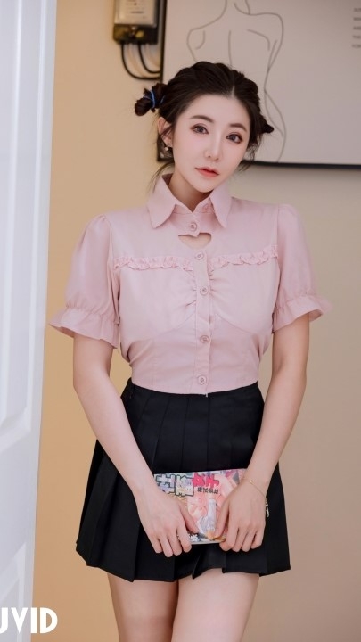 JVID人气模特【浅浅Cian（楚茵）】两套合集 144P 2V 49分钟 3.02G