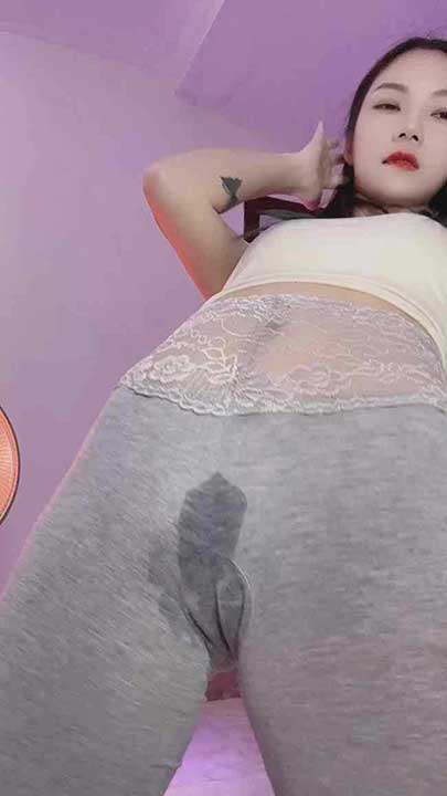 快手 燕儿 小舞 6月顶级VIP，骆驼趾顶B骚舞合集60V