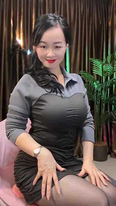 快手 气质女王 付费定制肉感丰满熟女7V