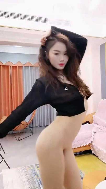 直播 吹小泡泡 性感热舞抖臀，绝活一字马1小时大秀1V【1.74G】