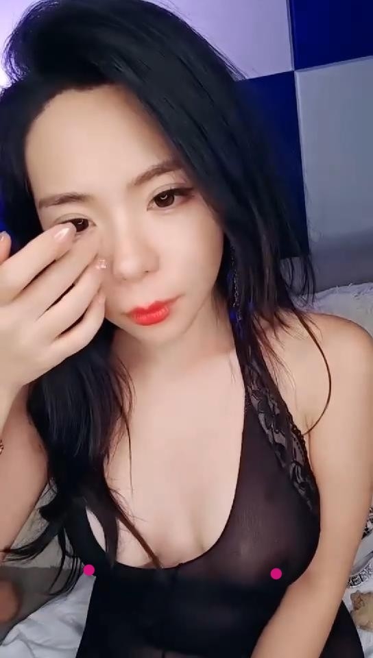 纪好安泉黛~1 丝袜美乳热舞诱惑~跳蛋黑牛~淫水狂喷14V-13.9g