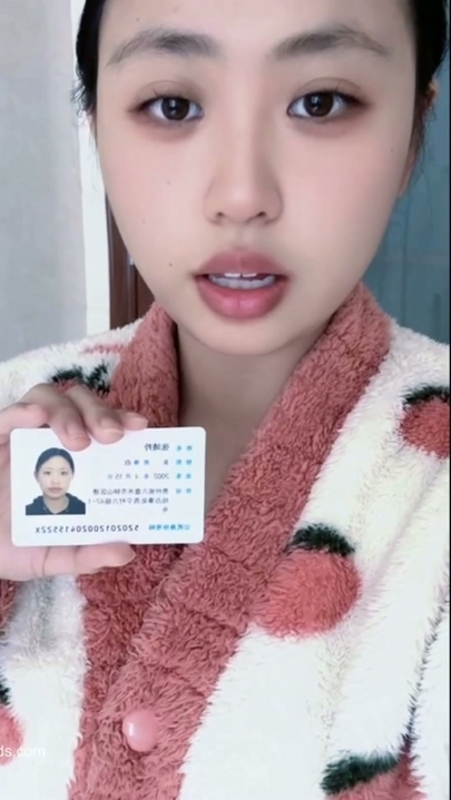 四月新流果条果贷五位 5V 1小时 2.1G