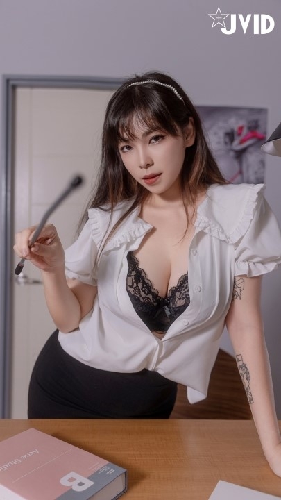 JVID新人柜姐【LuLu】天然白虎H杯 120P 1V 18分钟 1.05G