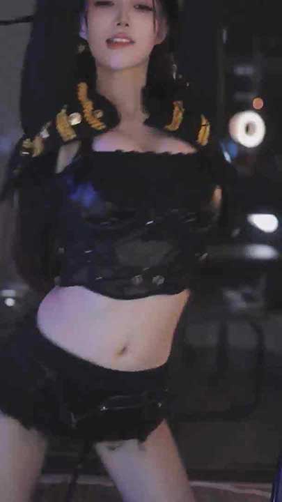 斗鱼 小火龙 深沟半球性感擦边尺度热舞24V【2.25G】