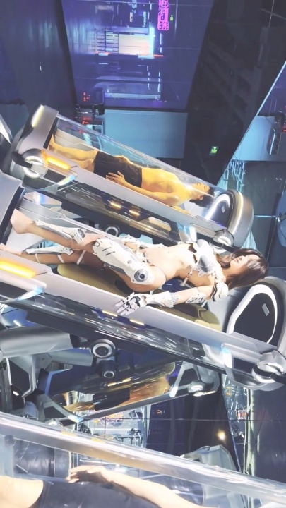 阿朱仿生机器人 4V11分 x491