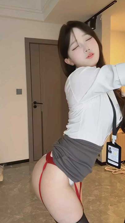 快手 汤圆可甜了 风骚嫩妹剧情演绎被操骚舞18V【8.64G】