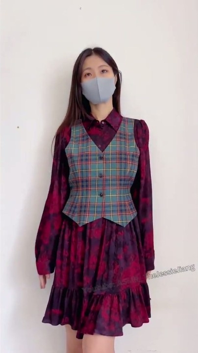 油管顶级瑜伽网红【TheJessieJiang】罕有全裸自慰道具X 5V 1小时17分钟 2.59G