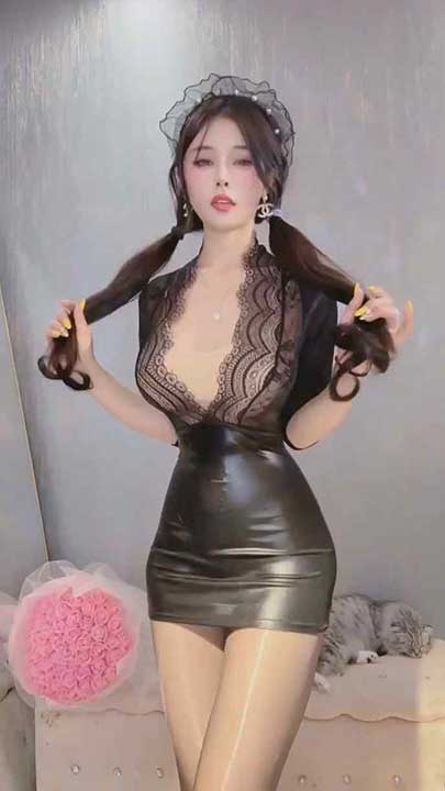 快手 洁宝宝 高挑御姐情趣丁字翘臀露点裸舞25V【1.41G】