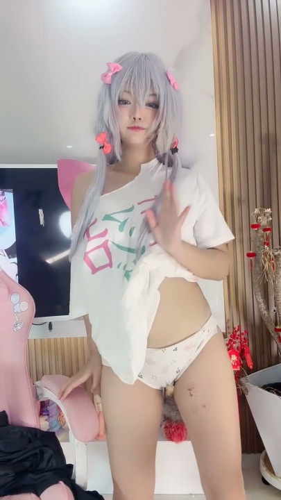 反差二次元【张婉萌】双洞齐开 3V 5小时 3.78G