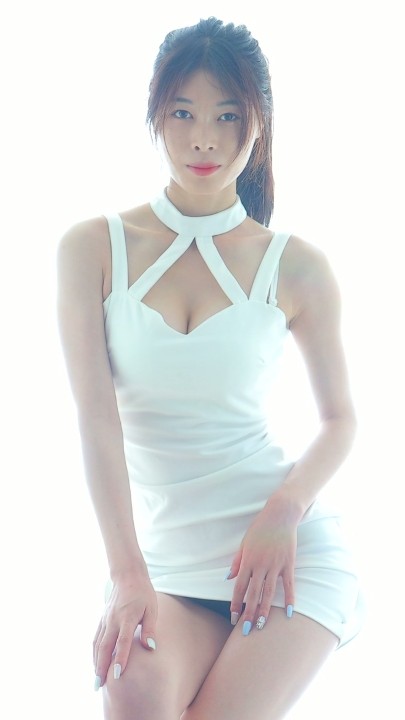 黄X【可欣(杨颖)】大尺写真无水 4K 4V 10分钟 7.27G