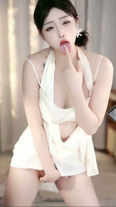 畅聊【奶龙教主】+网易CC【泡泡】裸舞 17分钟 1G