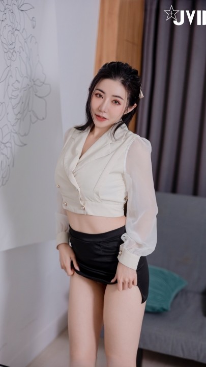 JVID【浅浅Cian（楚茵）】剧情按摩趴 94P 1V 33分钟 1.84G