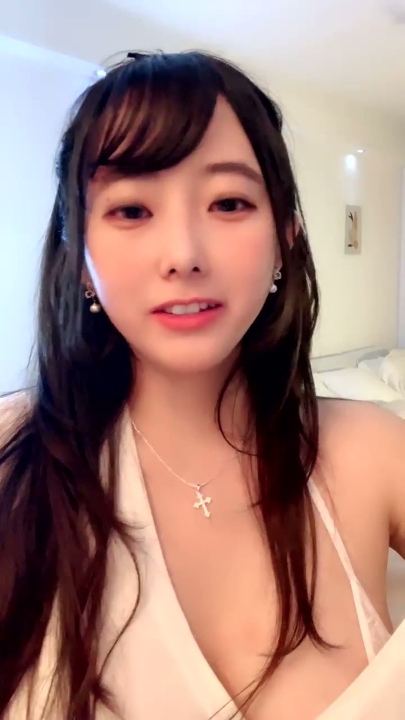 G奶妹子【声优一小魅魔】紫薇呻吟 4V 5小时 3.22G